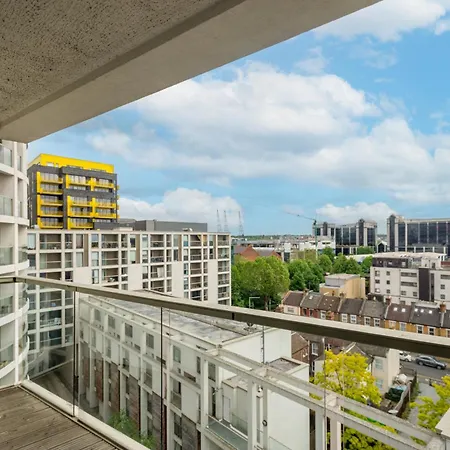 Mysquare Lanterns Way Apartments At Canary Wharf Лондон Экстерьер фото